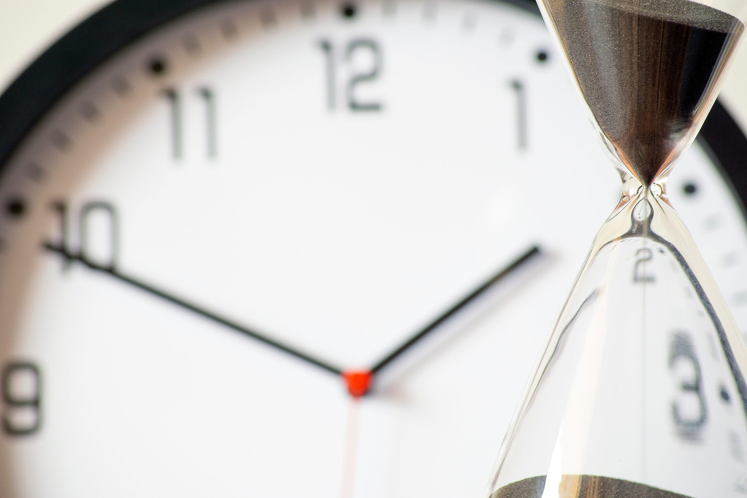Clock and egg timer ticking down